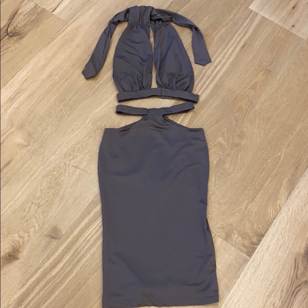 Two piece size: XS GRAY